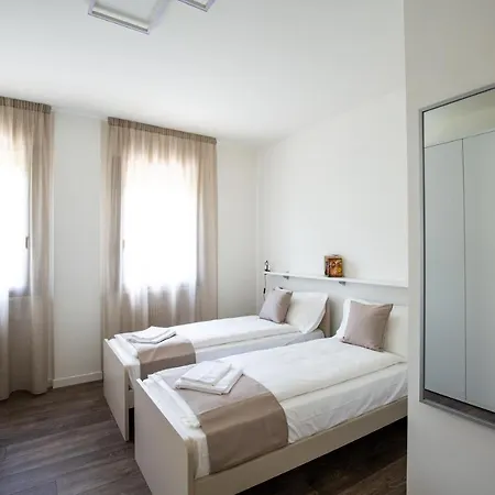 Borgo Verticale Luxury * فيلتري