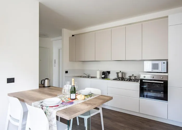 Borgo Verticale Luxury شقة *