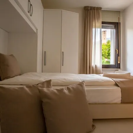 Borgo Verticale Luxury * פלטרה