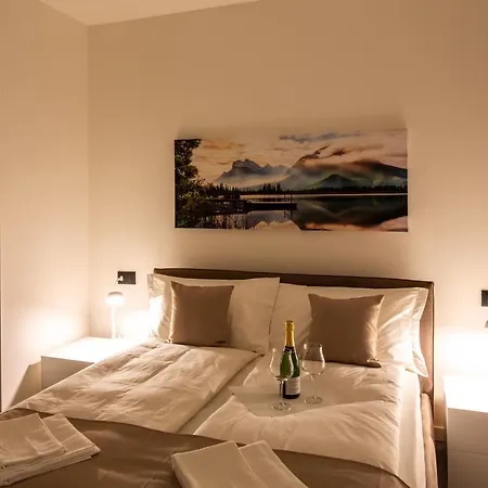 Borgo Verticale Luxury דירה פלטרה