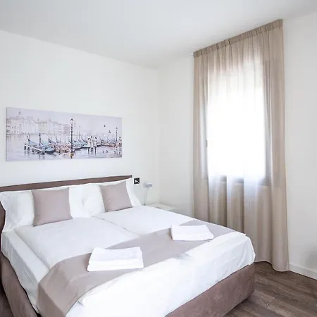 Borgo Verticale Luxury * פלטרה