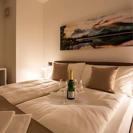 Borgo Verticale Luxury פלטרה